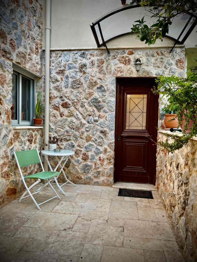 Ένας Ευχάριστος Χώρος Με Πισίνα Villa Porto Rafti Luaran gambar